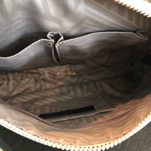 Rebecca Minkoff MAC Crossbody Putty & Guitar Strap - Picture 5 of 8